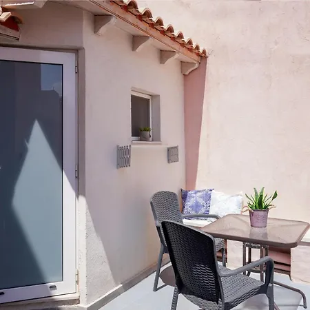 Rita House In Old Town Apartment *